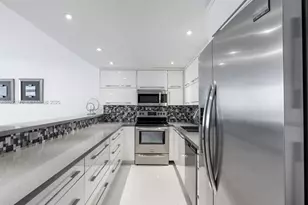 19370 E Collins Ave, Sunny Isles Beach, FL 33160 - Photo 5