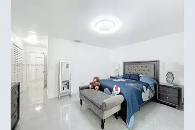 11196 SW 75th Ter, Miami, FL 33173 - Photo 17