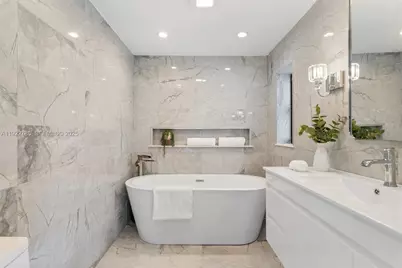 12345 NE 11th Ct, North Miami, FL 33161 - Photo 17