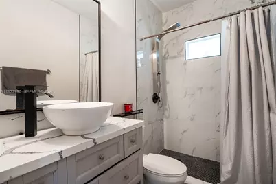 17082 NW 11th St, Pembroke Pines, FL 33028 - Photo 15