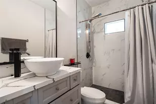 17082 NW 11th St, Pembroke Pines, FL 33028 - Photo 15