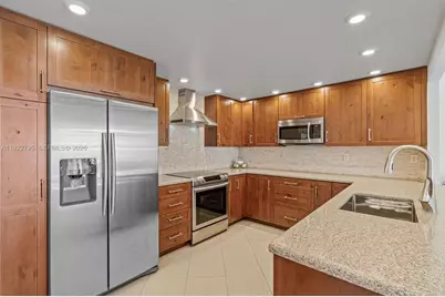 1865 Brickell Ave #A1013, Miami, FL 33129 - Photo 9