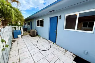 1821 N 17th Ct, Hollywood, FL 33020 - Photo 17