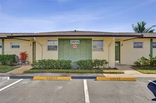 2915 Crosley Dr W, West Palm Beach, FL 33415 - Photo 7