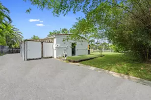 1201 NE 178th St, North Miami Beach, FL 33162 - Photo 21