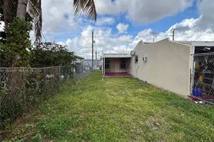 2912 NW 32nd St, Miami, FL 33142 - Photo 13