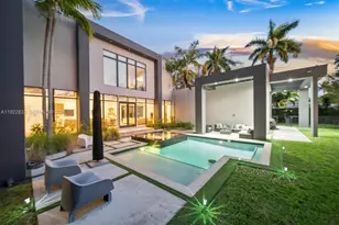 1009 NE 104th St, Miami Shores, FL 33138 - Photo 11