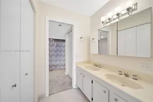 200 Golden Isles Dr, Hallandale Beach, FL 33009 - Photo 23
