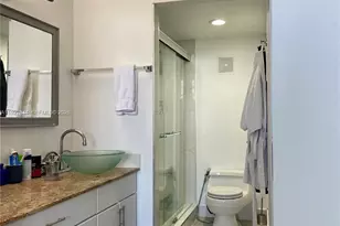 6900 Bay Dr, Miami Beach, FL 33141 - Photo 13