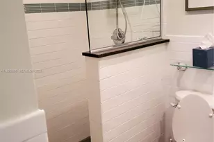 9978 N Belfort Cir, Tamarac, FL 33321 - Photo 23