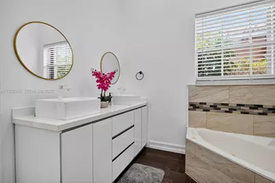 16432 NW 12th St, Pembroke Pines, FL 33028 - Photo 35