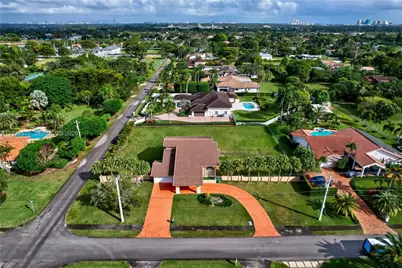 6611 SW 99th Ave, Miami, FL 33173 - Photo 59