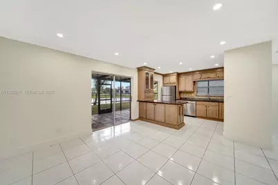 4852 Grapevine Way, Davie, FL 33331 - Photo 15