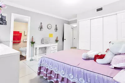 5490 W 21st Ct #309, Hialeah, FL 33016 - Photo 17