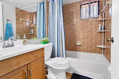 5490 W 21st Ct #309, Hialeah, FL 33016 - Photo 25