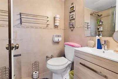 5490 W 21st Ct #309, Hialeah, FL 33016 - Photo 19