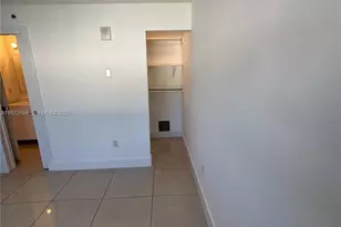 829 SW 18th Ave, Miami, FL 33135 - Photo 9