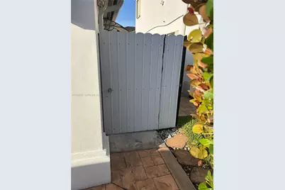 15535 SW 10th St #Efficiency, Miami, FL 33194 - Photo 1