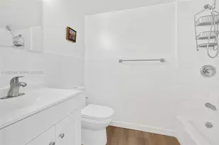 1601 Bay Rd, Miami Beach, FL 33139 - Photo 27