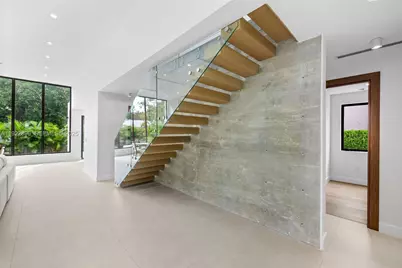 66 NW 50th St, Miami, FL 33127 - Photo 27