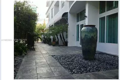 234 NE 3rd St #1803, Miami, FL 33132 - Photo 3