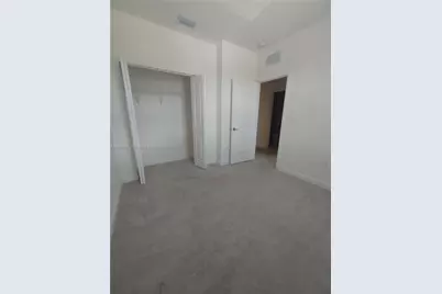 1766 SE 26th Rd, Homestead, FL 33035 - Photo 9