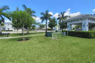 1766 SE 26th Rd, Homestead, FL 33035 - Photo 31