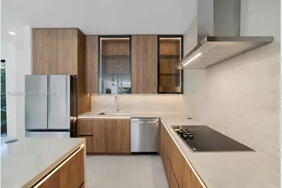 2610 SW 17th St, Miami, FL 33145 - Photo 7