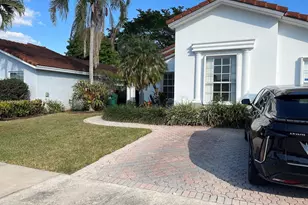 9921 SW 164th Ct, Miami, FL 33196 - Photo 3