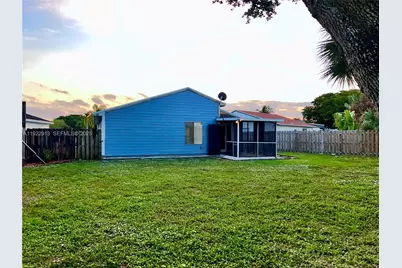 1701 SW 83rd Ter, Miramar, FL 33025 - Photo 17