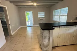 2304 NE 135th Ln, North Miami Beach, FL 33181 - Photo 9