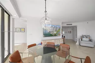 1000 W Island Blvd, Aventura, FL 33160 - Photo 3