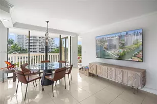 1000 W Island Blvd, Aventura, FL 33160 - Photo 7