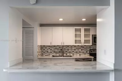 854 NW 87th Ave #504, Miami, FL 33172 - Photo 3