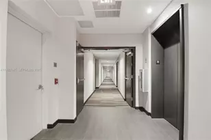 151 SE 1st St, Miami, FL 33131 - Photo 23