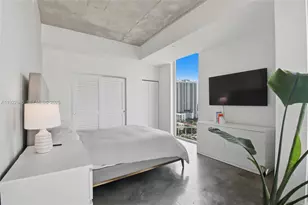 151 SE 1st St, Miami, FL 33131 - Photo 13