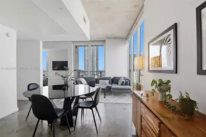 151 SE 1st St #1810, Miami, FL 33131 - Photo 1