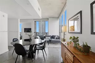 151 SE 1st St, Miami, FL 33131 - Photo 1