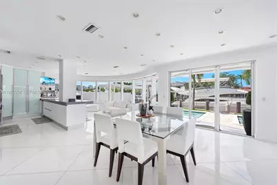 3344 NE 167th St, North Miami Beach, FL 33160 - Photo 19