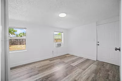 1631 NW 12th Ct, Fort Lauderdale, FL 33311 - Photo 17