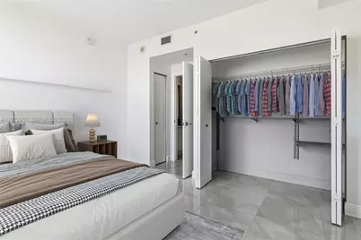 90 SW 3rd St #2408, Miami, FL 33130 - Photo 9