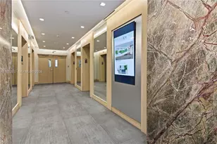 90 SW 3rd St, Miami, FL 33130 - Photo 3