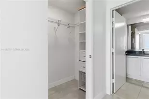 90 SW 3rd St, Miami, FL 33130 - Photo 23