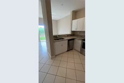 2551 SE 16th Ter #104, Homestead, FL 33035 - Photo 17