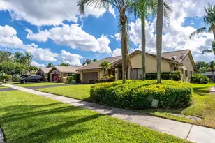 9272 NW 18th St, Plantation, FL 33322 - Photo 15