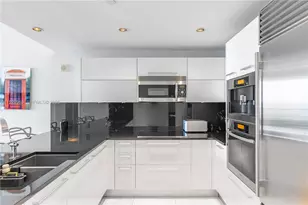 17121 Collins Ave, Sunny Isles Beach, FL 33160 - Photo 9