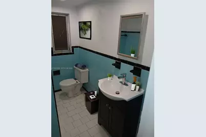 7300 Byron Ave #8, Miami Beach, FL 33141 - Photo 5