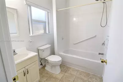 5610 SW 43rd St, Davie, FL 33314 - Photo 31