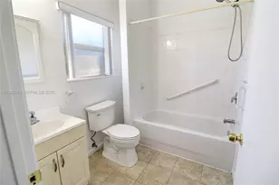 5610 SW 43rd St, Davie, FL 33314 - Photo 31