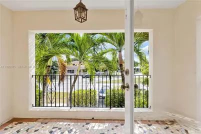 505 SW 11th St #505, Miami, FL 33129 - Photo 11